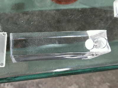 亞克力粘接膠水，選用聚力塑料UV膠水高透明粘接力好