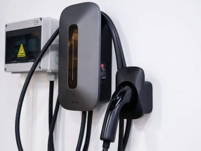 聚力高溫密封膠，用于充電樁生產(chǎn)，有效解決漏電問題