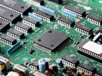 PCB板灌封膠案例，聚厲牌膠水具有良好絕緣符合環(huán)保標(biāo)準(zhǔn)